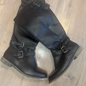HALLY Black Knee-High Buckle Boots – Size 10 (US) / 8 (UK) / 41 (EU)